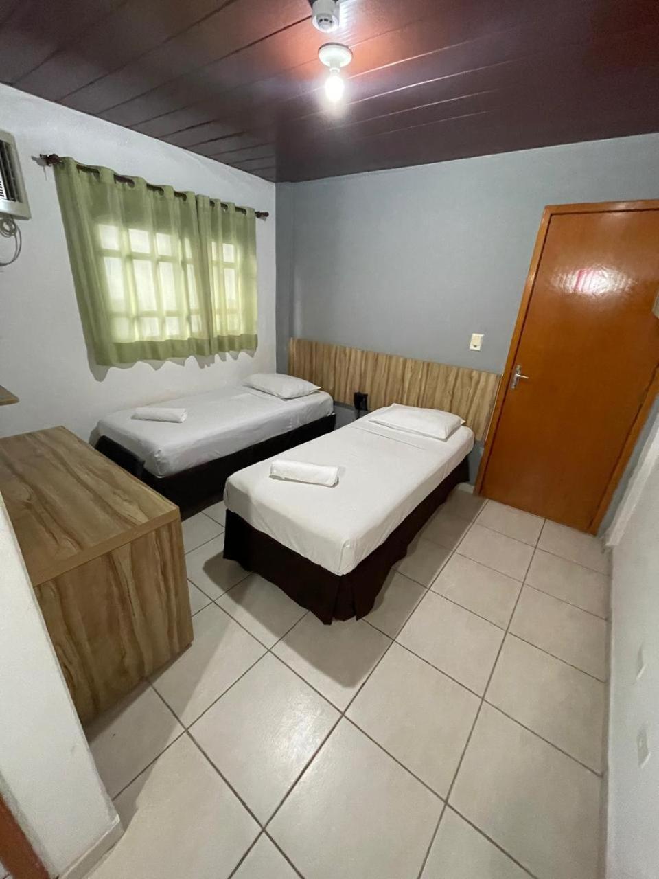 Cr Hotel Bueno - Antigo Hotel Serras De Goyaz Гоянія Екстер'єр фото A room at a love hotel in Brazil